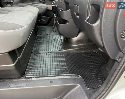 Белый Опель Movano, объемом двигателя 2.3 л и пробегом 225 тыс. км за 26300 $, фото 19 на Automoto.ua