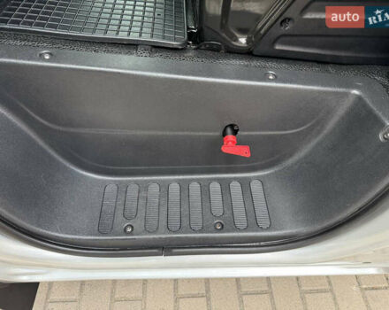 Белый Опель Movano, объемом двигателя 2.3 л и пробегом 225 тыс. км за 26300 $, фото 32 на Automoto.ua