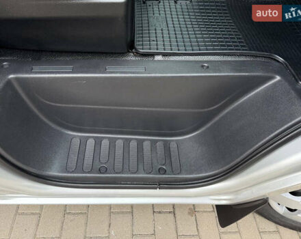 Белый Опель Movano, объемом двигателя 2.3 л и пробегом 225 тыс. км за 26300 $, фото 18 на Automoto.ua