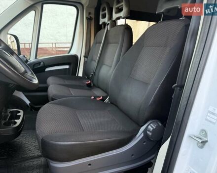 Білий Опель Movano, об'ємом двигуна 0 л та пробігом 86 тис. км за 25000 $, фото 25 на Automoto.ua