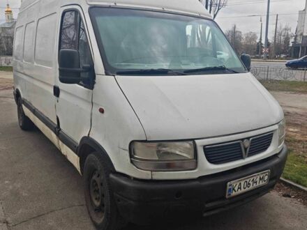 Белый Опель Movano, объемом двигателя 2.5 л и пробегом 395 тыс. км за 3500 $, фото 1 на Automoto.ua