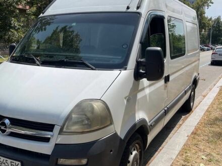 Белый Опель Movano, объемом двигателя 0.25 л и пробегом 320 тыс. км за 7550 $, фото 1 на Automoto.ua