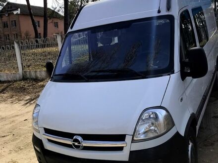 Белый Опель Movano, объемом двигателя 2.5 л и пробегом 200 тыс. км за 8500 $, фото 1 на Automoto.ua