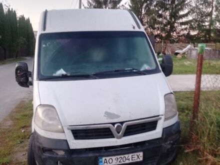 Белый Опель Movano, объемом двигателя 2.5 л и пробегом 390 тыс. км за 3400 $, фото 1 на Automoto.ua