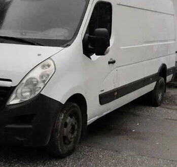 Белый Опель Movano, объемом двигателя 2.5 л и пробегом 415 тыс. км за 11500 $, фото 1 на Automoto.ua