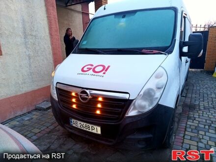 Белый Опель Movano, объемом двигателя 2.3 л и пробегом 373 тыс. км за 14700 $, фото 1 на Automoto.ua