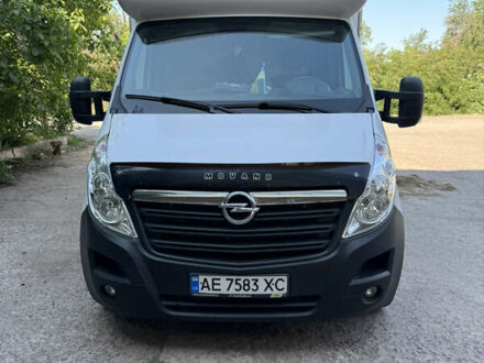 Белый Опель Movano, объемом двигателя 2.3 л и пробегом 480 тыс. км за 13500 $, фото 1 на Automoto.ua