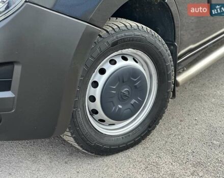 Черный Опель Movano, объемом двигателя 2.3 л и пробегом 186 тыс. км за 18500 $, фото 2 на Automoto.ua