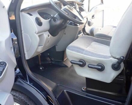 Черный Опель Movano, объемом двигателя 2.5 л и пробегом 315 тыс. км за 7900 $, фото 15 на Automoto.ua