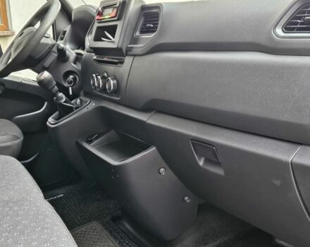 Черный Опель Movano, объемом двигателя 2 л и пробегом 260 тыс. км за 18700 $, фото 7 на Automoto.ua