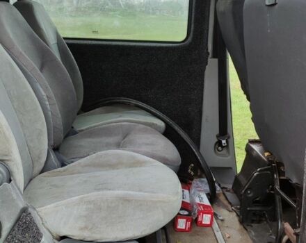 Красный Опель Movano, объемом двигателя 2.5 л и пробегом 200 тыс. км за 5100 $, фото 2 на Automoto.ua