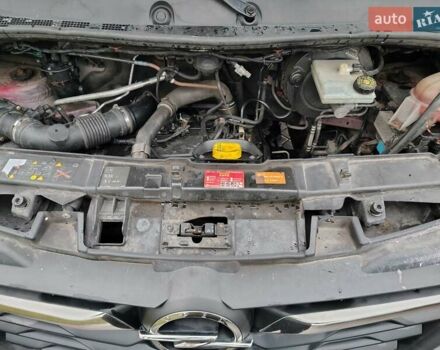 Красный Опель Movano, объемом двигателя 2.3 л и пробегом 337 тыс. км за 16900 $, фото 71 на Automoto.ua