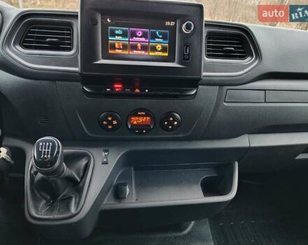 Красный Опель Movano, объемом двигателя 2.3 л и пробегом 337 тыс. км за 16900 $, фото 62 на Automoto.ua