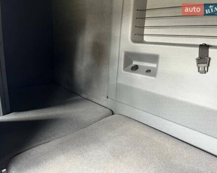 Красный Опель Movano, объемом двигателя 2.3 л и пробегом 339 тыс. км за 20500 $, фото 110 на Automoto.ua