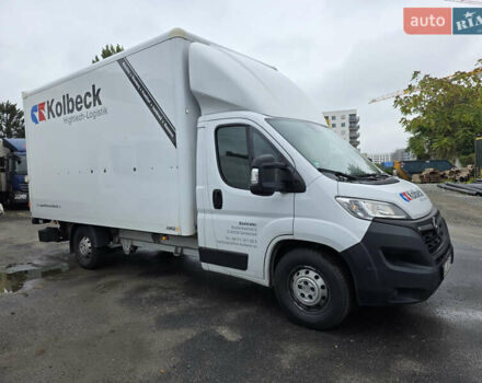 Опель Movano, объемом двигателя 2.2 л и пробегом 230 тыс. км за 25999 $, фото 2 на Automoto.ua