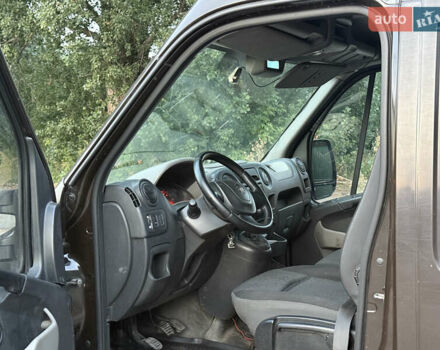 Опель Movano, объемом двигателя 2.3 л и пробегом 390 тыс. км за 8000 $, фото 8 на Automoto.ua