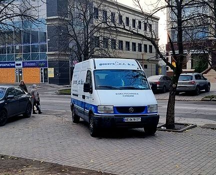 Опель Movano, об'ємом двигуна 2.2 л та пробігом 350 тис. км за 6200 $, фото 1 на Automoto.ua