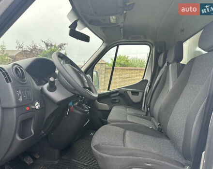 Опель Movano, объемом двигателя 2.3 л и пробегом 330 тыс. км за 23000 $, фото 4 на Automoto.ua