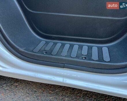 Опель Movano, объемом двигателя 2.3 л и пробегом 312 тыс. км за 17350 $, фото 46 на Automoto.ua