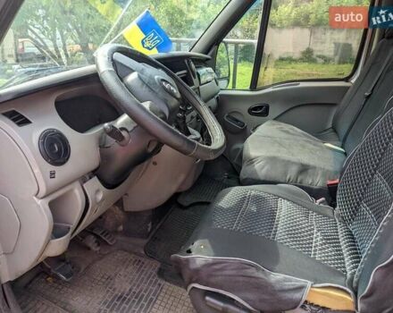 Серый Опель Movano, объемом двигателя 2.5 л и пробегом 527 тыс. км за 5900 $, фото 9 на Automoto.ua