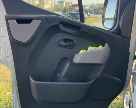 Серый Опель Movano, объемом двигателя 2.3 л и пробегом 323 тыс. км за 14300 $, фото 2 на Automoto.ua