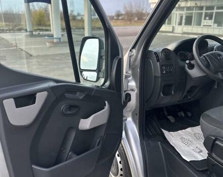 Серый Опель Movano, объемом двигателя 2.3 л и пробегом 272 тыс. км за 17500 $, фото 37 на Automoto.ua