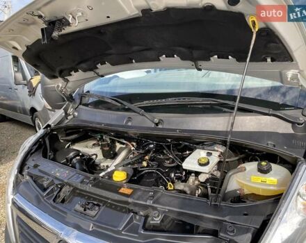 Сірий Опель Movano, об'ємом двигуна 2.3 л та пробігом 287 тис. км за 18890 $, фото 53 на Automoto.ua