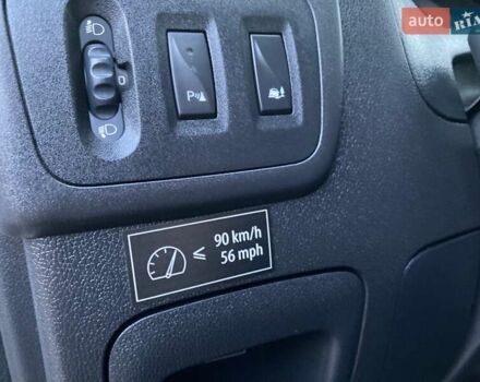 Серый Опель Movano, объемом двигателя 2.3 л и пробегом 287 тыс. км за 18890 $, фото 47 на Automoto.ua