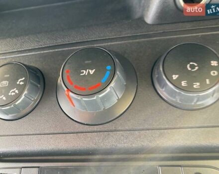 Сірий Опель Movano, об'ємом двигуна 2.3 л та пробігом 287 тис. км за 18890 $, фото 43 на Automoto.ua