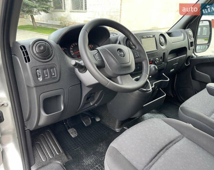 Сірий Опель Movano, об'ємом двигуна 2.3 л та пробігом 124 тис. км за 19500 $, фото 17 на Automoto.ua