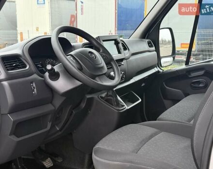 Серый Опель Movano, объемом двигателя 2.3 л и пробегом 218 тыс. км за 18750 $, фото 12 на Automoto.ua