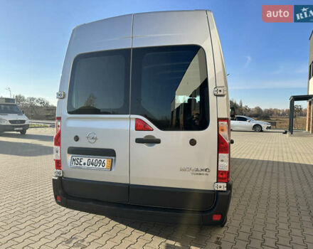 Серый Опель Movano, объемом двигателя 2.3 л и пробегом 240 тыс. км за 18700 $, фото 9 на Automoto.ua
