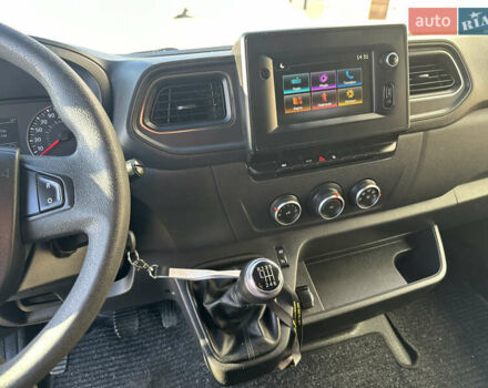 Серый Опель Movano, объемом двигателя 2.3 л и пробегом 240 тыс. км за 18700 $, фото 27 на Automoto.ua