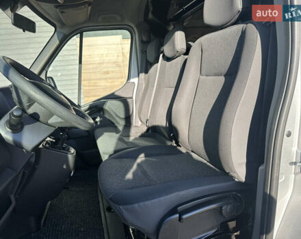 Серый Опель Movano, объемом двигателя 2.3 л и пробегом 240 тыс. км за 18700 $, фото 25 на Automoto.ua