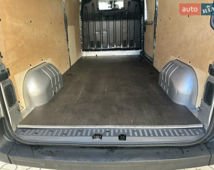 Серый Опель Movano, объемом двигателя 2.3 л и пробегом 240 тыс. км за 18700 $, фото 19 на Automoto.ua