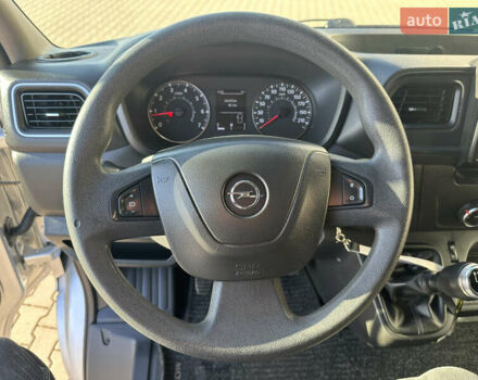 Серый Опель Movano, объемом двигателя 2.3 л и пробегом 240 тыс. км за 18700 $, фото 26 на Automoto.ua