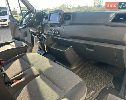 Серый Опель Movano, объемом двигателя 2.3 л и пробегом 240 тыс. км за 18700 $, фото 33 на Automoto.ua