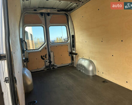 Серый Опель Movano, объемом двигателя 2.3 л и пробегом 240 тыс. км за 18700 $, фото 22 на Automoto.ua