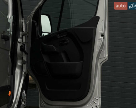 Сірий Опель Movano, об'ємом двигуна 2.3 л та пробігом 99 тис. км за 19900 $, фото 41 на Automoto.ua