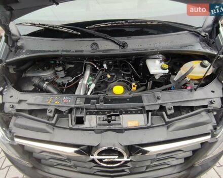 Сірий Опель Movano, об'ємом двигуна 0 л та пробігом 49 тис. км за 28500 $, фото 4 на Automoto.ua