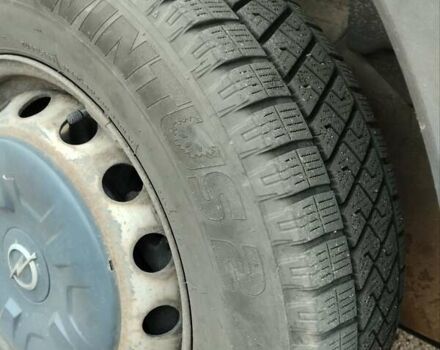 Сірий Опель Movano, об'ємом двигуна 2.3 л та пробігом 351 тис. км за 15000 $, фото 7 на Automoto.ua