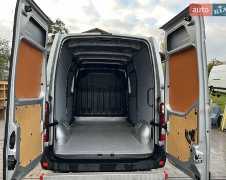 Серый Опель Movano, объемом двигателя 2.3 л и пробегом 166 тыс. км за 18499 $, фото 4 на Automoto.ua