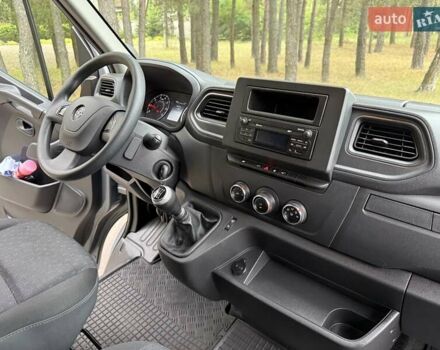 Серый Опель Movano, объемом двигателя 2.3 л и пробегом 177 тыс. км за 18300 $, фото 37 на Automoto.ua