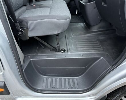 Серый Опель Movano, объемом двигателя 0 л и пробегом 200 тыс. км за 21700 $, фото 15 на Automoto.ua