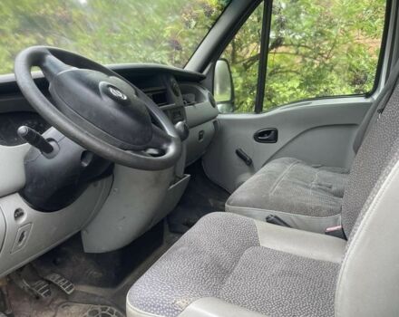Серый Опель Movano, объемом двигателя 2.5 л и пробегом 317 тыс. км за 3996 $, фото 1 на Automoto.ua