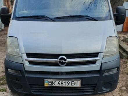 Серый Опель Movano, объемом двигателя 2.5 л и пробегом 412 тыс. км за 7300 $, фото 1 на Automoto.ua
