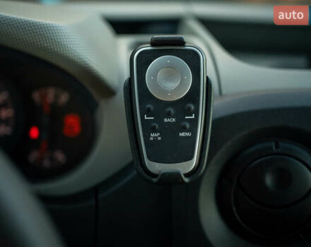 Синій Опель Movano, об'ємом двигуна 2.3 л та пробігом 257 тис. км за 15500 $, фото 65 на Automoto.ua