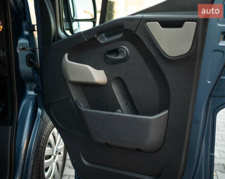 Синій Опель Movano, об'ємом двигуна 2.3 л та пробігом 257 тис. км за 15500 $, фото 35 на Automoto.ua