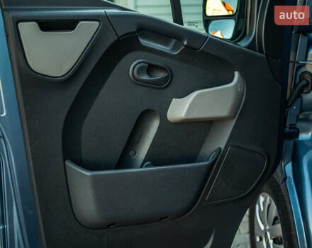 Синій Опель Movano, об'ємом двигуна 2.3 л та пробігом 257 тис. км за 15500 $, фото 44 на Automoto.ua