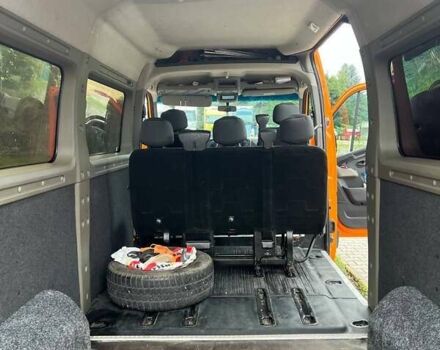 Оранжевый Опель Movano, объемом двигателя 2.3 л и пробегом 410 тыс. км за 16000 $, фото 14 на Automoto.ua